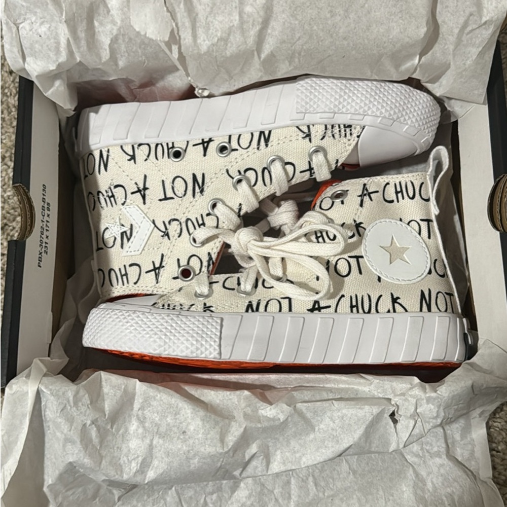 Youth size 11 Converse